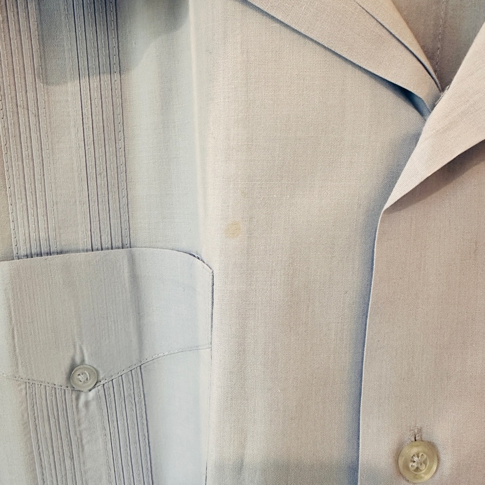 The Havanera Co vintage light blue button down shirt - Picture 2 of 4